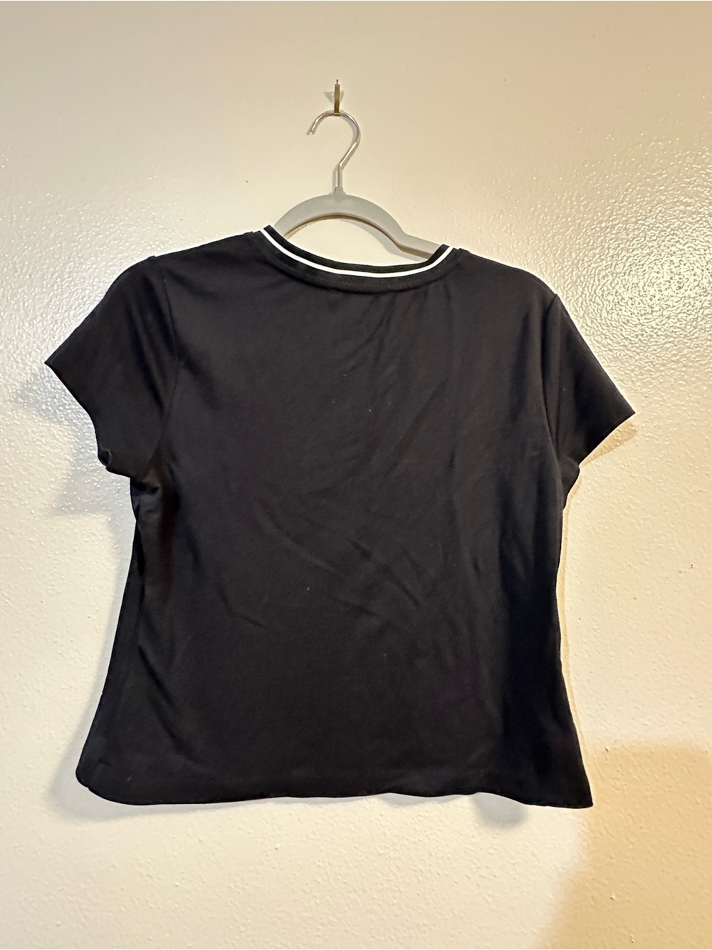 Tahari Black Short Sleeve Tee with White Stripe Collar